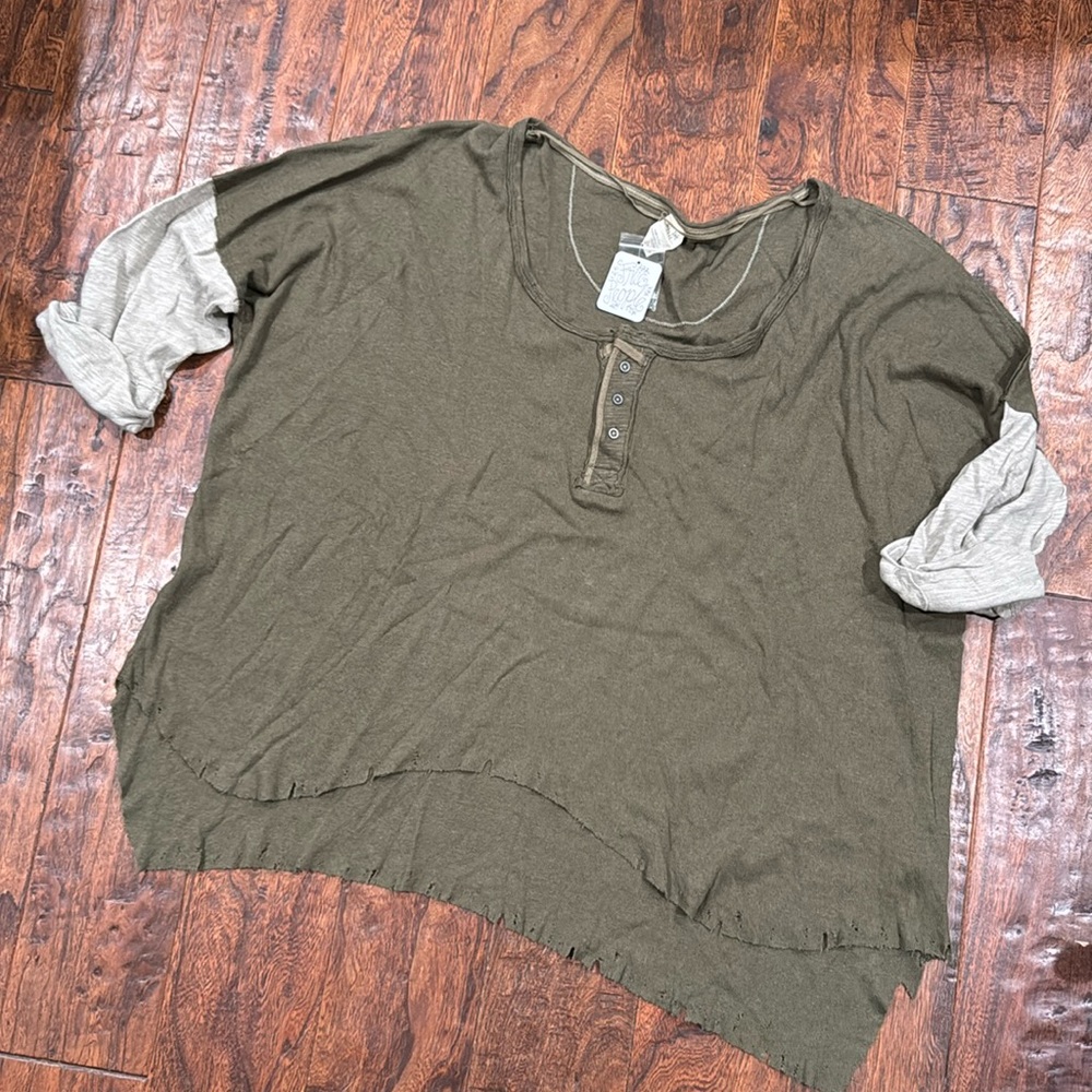 WE THE FREE KNIT RIBBED HENLEY TOP IN ARMY GREEN SZ S NWT